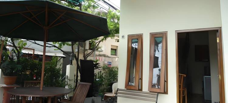 克雷斯纳宾馆玛琅博罗米特拉红门酒店(Khresna Guest House Malioboro Mitra RedDoorz)图片