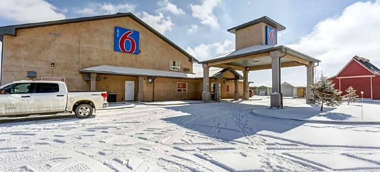 茵斯菲尔6号汽车旅馆(Joys Inn Innisfail, AB)图片