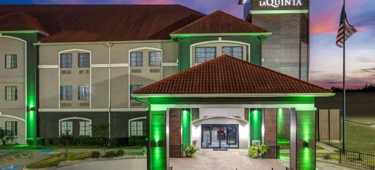 阿尔瓦拉多拉昆塔温德姆套房酒店(La Quinta Inn & Suites by Wyndham Alvarado)图片