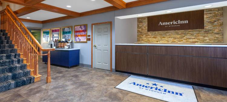 艾恩芒廷美吟温德姆酒店(AmericInn by Wyndham Iron Mountain)图片