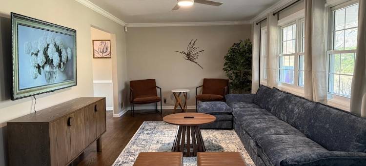 溪畔逸居 – 度假屋 宽敞5卧室 配有泳池 & 烧烤设施(Creekside Escape – Spacious 5BR with Pool & BBQ)图片