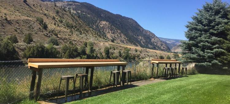 黄石河景公寓，历史牧场距黄石公园10分钟(Yellowstone River View Condos, 10 min to Yellowstone Park on Historic Ranch)图片