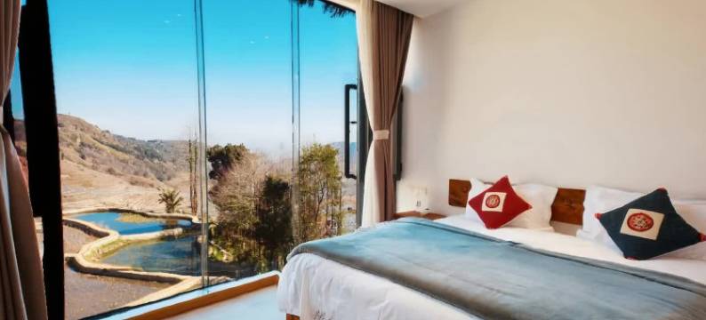 元阳梯田上精品民宿(多依树店)图片