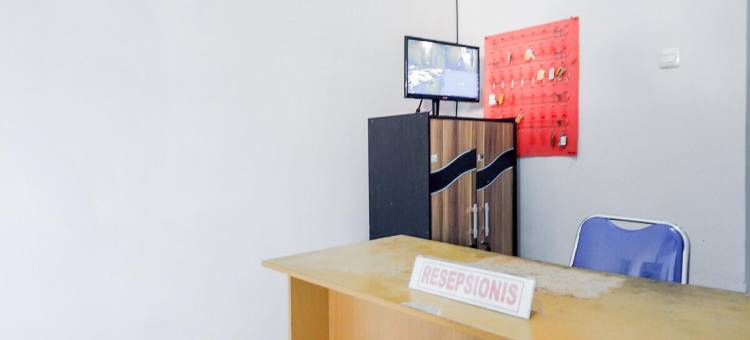 RedDoorz near Pasar Baru (红门靠近新菜场马穆朱)(RedDoorz Plus at Hotel Lestari Karema Mamuju)图片