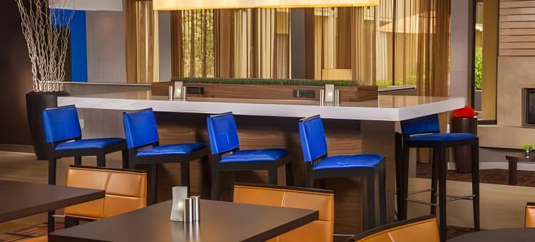 波士顿安多弗万怡酒店(Courtyard Boston Andover)图片