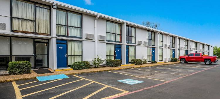 德克萨斯亨德森 6 号汽车旅馆(Motel 6 Henderson, TX)图片