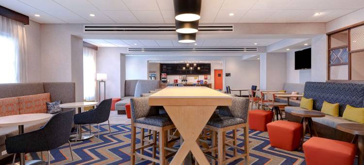 克朗波因特欢朋酒店(Hampton Inn by Hilton Crown Point)图片