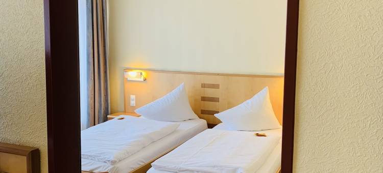 里萨德累斯顿艾尔布兰德美居酒店(Mercure Hotel Riesa Dresden Elbland)图片