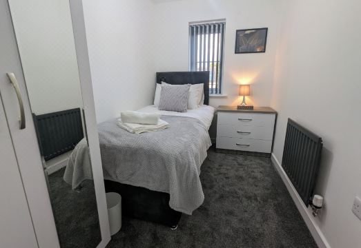 Burnley Entire House 4-Bedrooms-Sleeps 6-Driveway Hotel Overview