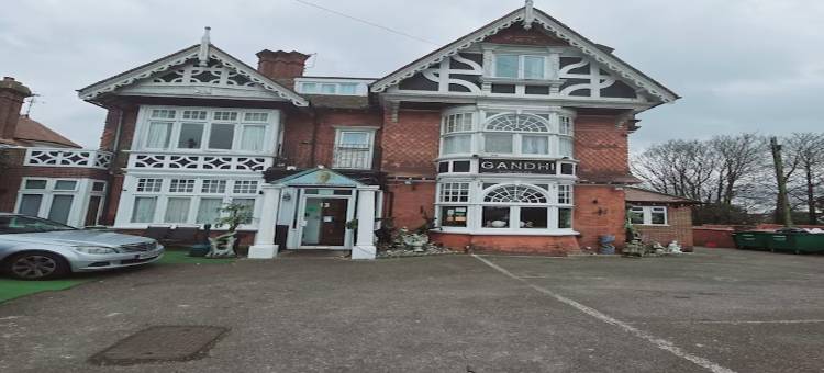 OYO金斯伍德酒店(Kingswood Hotel)图片