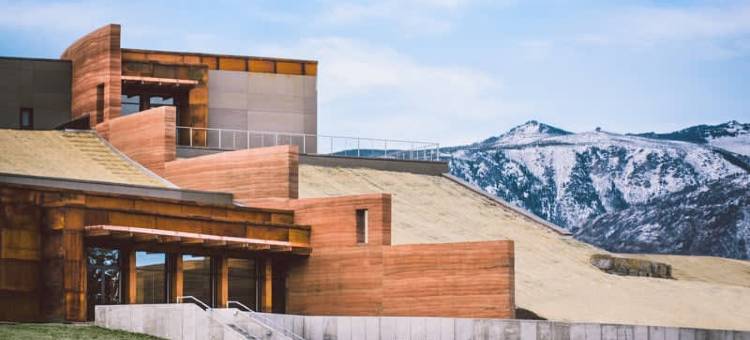 Downtown Oasis with Unique Amenities - Cozy Modern Industrial图片