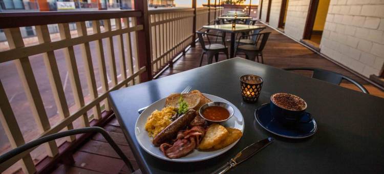 比顿湾酒店(Beadon Bay Hotel)图片