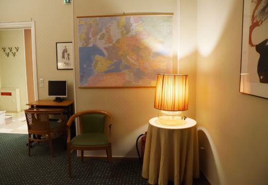 Adrian Hotel Hotel Overview