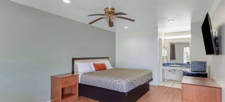 美国最佳价值酒店贵宾楼圣安东尼奥市中心河畔区(Americas Best Value Inn San Antonio Downtown Riverwalk)图片