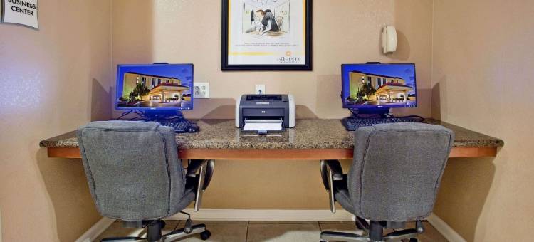 格雷斯兰孟菲斯机场拉昆塔温德姆套房酒店(La Quinta Inn & Suites by Wyndham Memphis Airport Graceland)图片