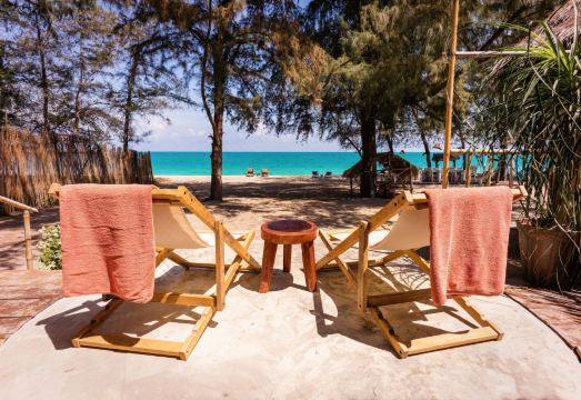 Mumsa Beach Resort & Restaurant Hotel Overview