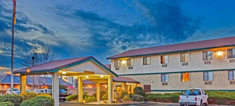 亚基马尤宁加普速8酒店(Super 8 by Wyndham Union Gap Yakima Area)图片