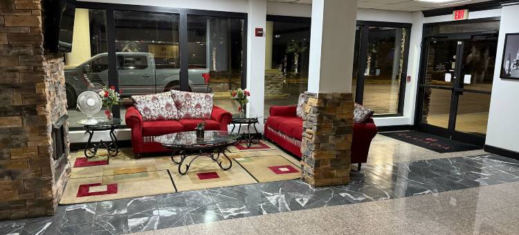 美肯华美达酒店(Ramada by Wyndham Macon)图片