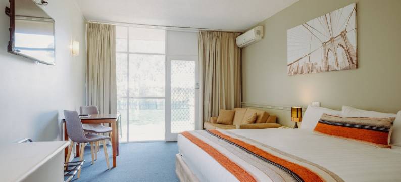 阿特斯安Spa汽车旅馆(Artesian Spa Motel)图片