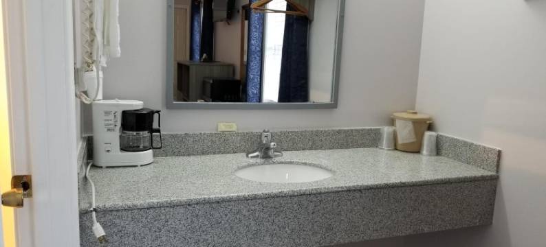 巴兹敦市老巴兹敦旅馆(Old Bardstown Inn)图片