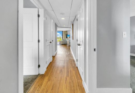 Edgewater Tower I Hotel Overview