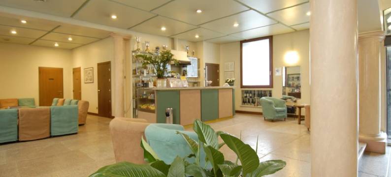 艾尔伯格比安奇斯塔奇欧内酒店(Albergo Bianchi Stazione)图片