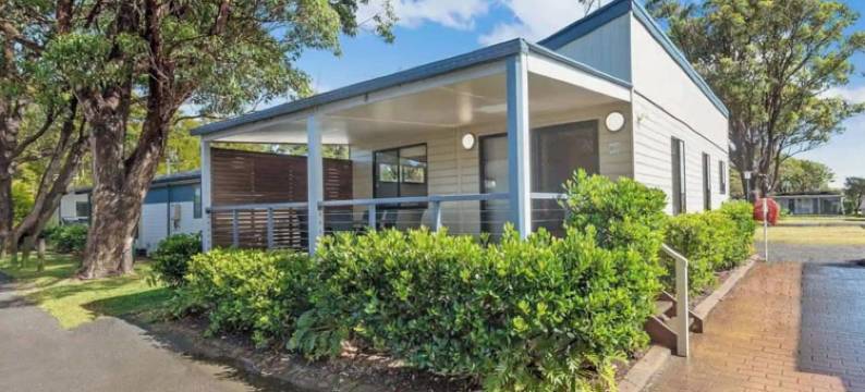 倒影鹰巢城- 假日公园(Reflections Hawks Nest - Holiday Park)图片