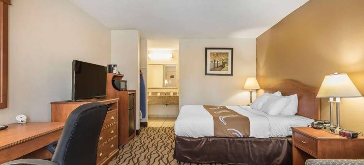 查尔斯顿 - 锡克斯顿品质酒店(Quality Inn Charleston - Sikeston)图片