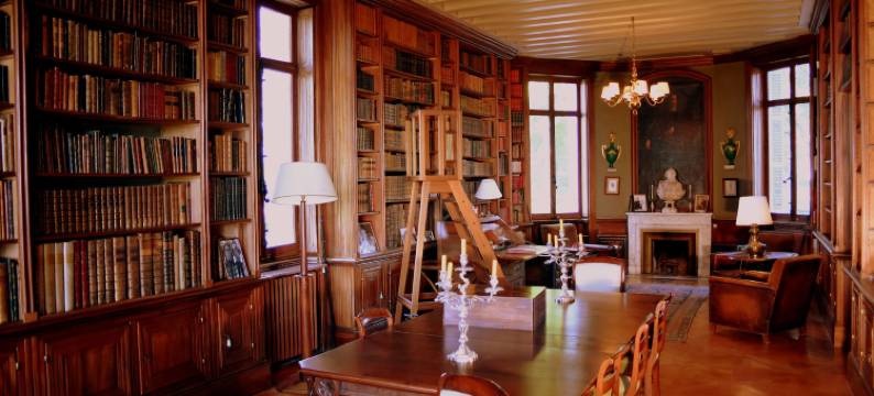 瓦拉伯恩城堡住宿加早餐旅馆(Chateau de Varambon)图片