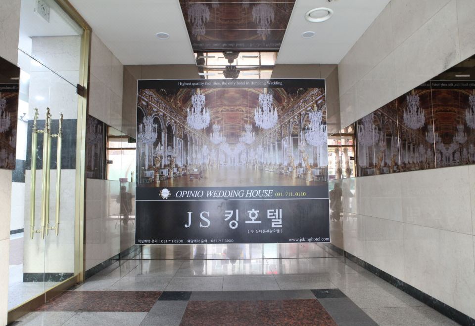 KING HOTELHotel Overview