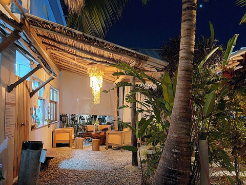 君悦厄尔尼诺巴拉塔酒店