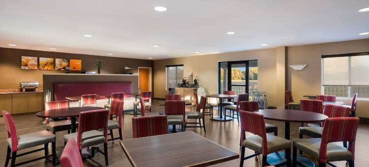 萨福克舒适套房酒店-切萨皮克(Comfort Suites Suffolk - Chesapeake)图片