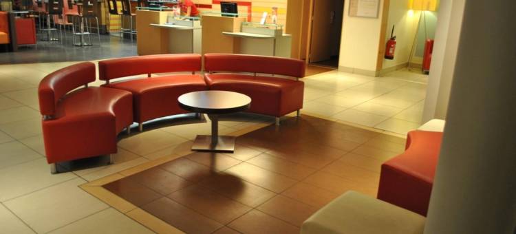 宜必思勒普赞罗纳河谷酒店(Ibis Loriol le Pouzin)图片