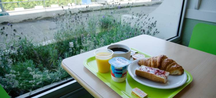 宜必思快捷布尔歇机场加罗纳酒店(Ibis Budget Aeroport le Bourget Garonor)图片