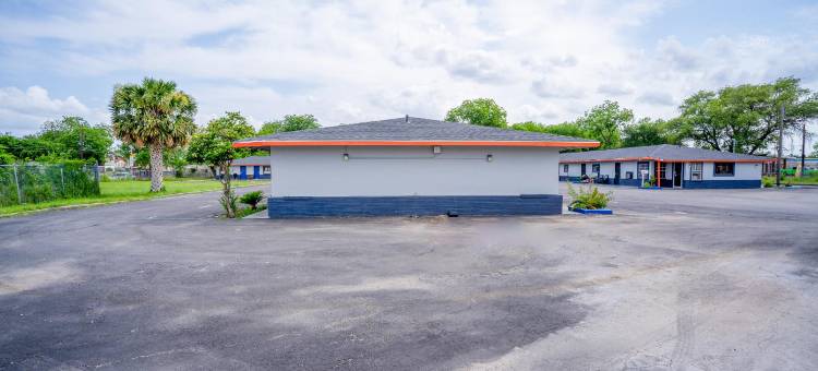 OYO 阿拉莫绿洲酒店及套房 圣安东尼奥(Alamo Oasis Inn And Suites By Oyo San Antonio)图片