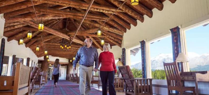 冰川公园旅馆(Glacier Park Lodge)图片