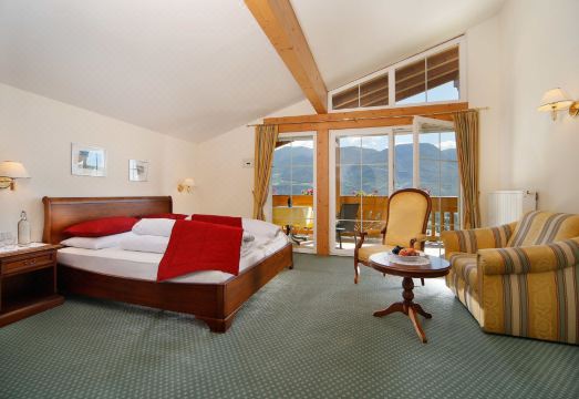 Landhaus Hotel KristallHotel Overview