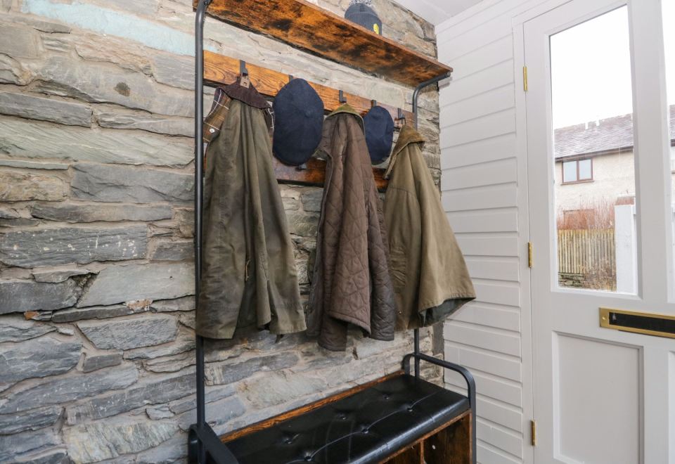 Raybarrow Hotel Overview