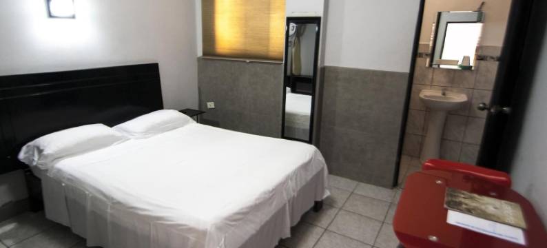 泽尔青年旅舍(Jer`s Hostal)图片