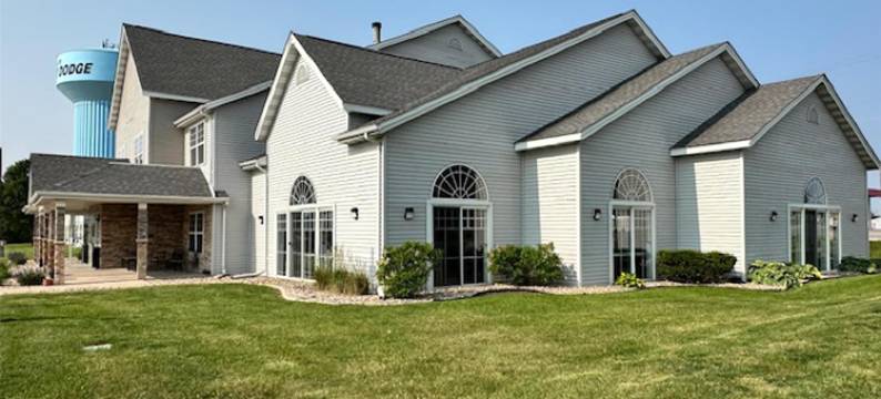 爱荷华州道奇堡贝斯特韦斯特和谐酒店(Best Western Harmony Inn Fort Dodge Iowa)图片