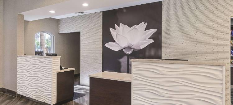 安大略机场拉昆塔温德姆套房酒店(La Quinta Inn & Suites by Wyndham Ontario Airport)图片