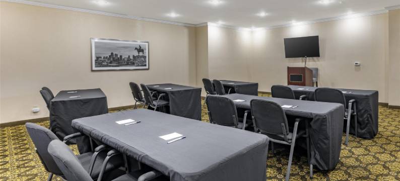 贝斯特韦斯特优质里之山峰套房酒店(Best Western Plus Lees Summit Hotel  Suites)图片