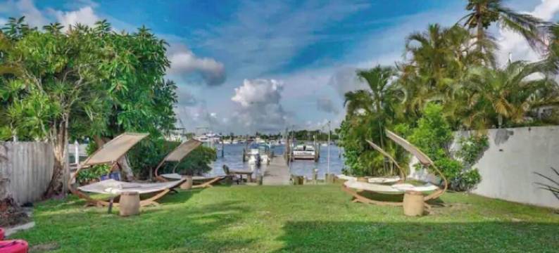 Manatee Pocket! 3 Bedrooms 1 Bathroom. Right on the water!图片