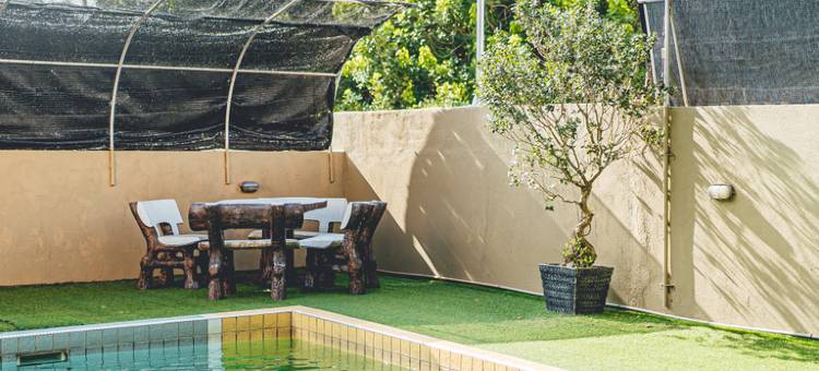 Batu Pahat Santalia Pool Villa 4BR 12pax图片