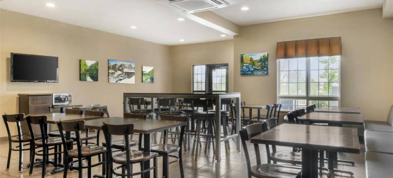 圣约翰贝斯特韦斯特优质套房酒店(Best Western Plus Saint John Hotel  Suites)图片