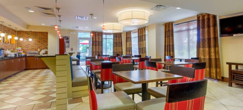 查尔斯顿西阿什利舒适套房酒店(Comfort Suites Charleston West Ashley)图片