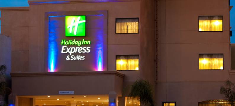 智选假日套房酒店伍德兰希尔斯(Holiday Inn Express & Suites WOODLAND HILLS by IHG)图片