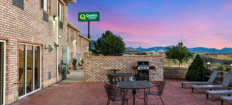 菲尔莫尔 I-15 凯艺套房酒店(Quality Inn & Suites Fillmore I-15)图片