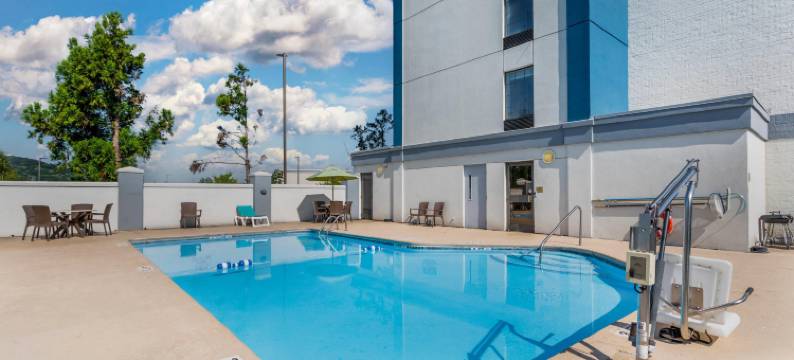 舒适酒店-橡树岭诺克斯维尔(Comfort Inn Oak Ridge - Knoxville)图片