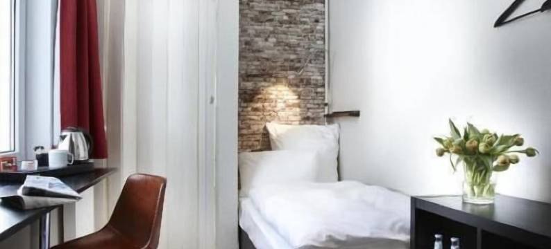 基尔列日广场13号酒店-普瑞米尔经典(Hotel Liegeplatz 13 Kiel by Premiere Classe)图片